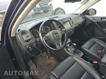 2017 Volkswagen Tiguan S – miniatura 10