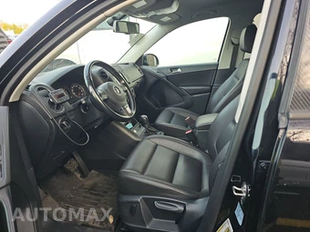 2017 Volkswagen Tiguan S – miniatura 7