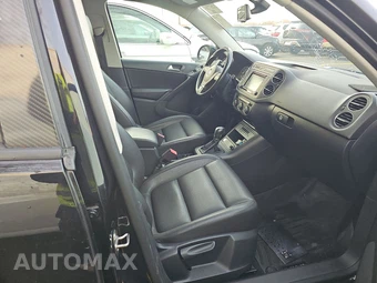 2017 Volkswagen Tiguan S – miniatura 8
