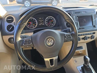 2017 Volkswagen Tiguan S – miniatura 10