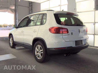 2017 Volkswagen Tiguan S – miniatura 6