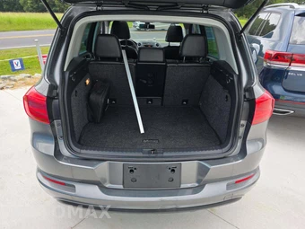 2017 Volkswagen Tiguan Sport - miniatura 14