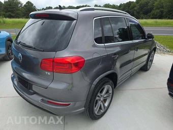 2017 Volkswagen Tiguan Sport - miniatura 3