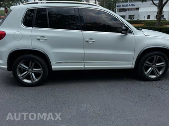 2017 Volkswagen Tiguan Sport - miniatura 8