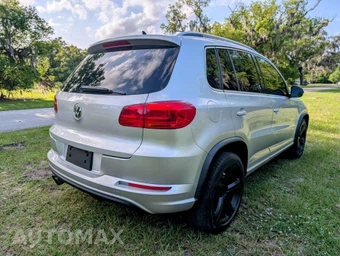 2017 Volkswagen Tiguan Sport - miniatura 4