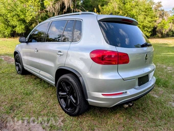 2017 Volkswagen Tiguan Sport - miniatura 5