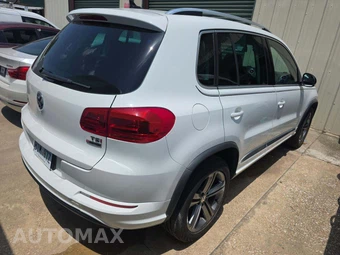 2017 Volkswagen Tiguan Sport – miniatura 3