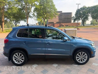 2017 Volkswagen Tiguan Wolfsburg - miniatura 4