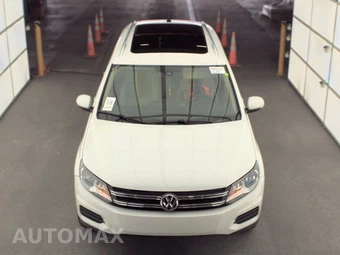2017 Volkswagen Tiguan Wolfsburg - miniatura 2
