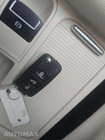 2017 Volkswagen Tiguan Wolfsburg – miniatura 8