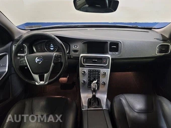 2017 Volvo S60 T5 Dynamic - miniatura 7