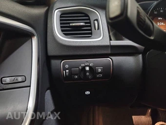 2017 Volvo S60 T5 Dynamic - miniatura 9