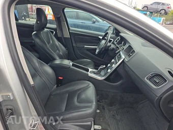 2017 Volvo S60 T5 Inscription - miniatura 6