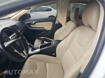 2017 Volvo S60 T5 Inscription - miniatura 7