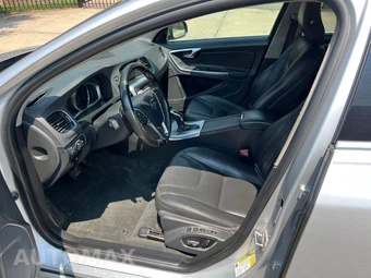2017 Volvo S60 T5 Inscription - miniatura 10