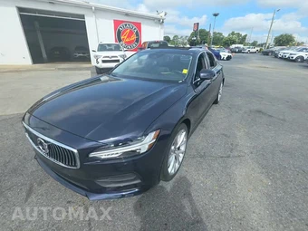 2017 Volvo S90 T6 Momentum