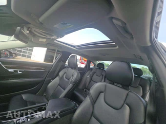 2017 Volvo S90 T6 Momentum - miniatura 8