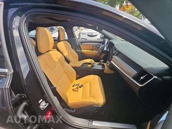 2017 Volvo S90 T6 Momentum – miniatura 18