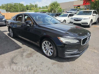 2017 Volvo S90 T6 Momentum – miniatura 4