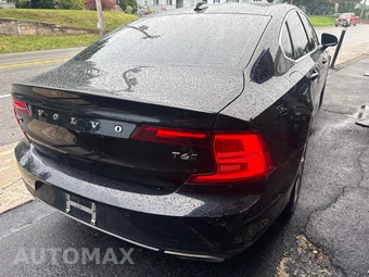 2017 Volvo S90 T6 Momentum - miniatura 3