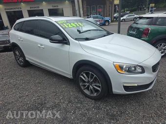 2017 Volvo V60 Cross Country T5 – miniatura 3