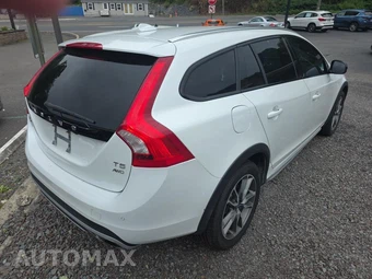 2017 Volvo V60 Cross Country T5 – miniatura 4