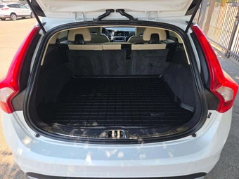 2017 Volvo V60 Cross Country T5 - miniatura 14