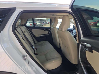 2017 Volvo V60 Cross Country T5 - miniatura 16