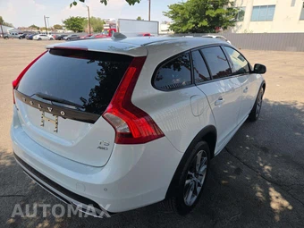 2017 Volvo V60 Cross Country T5 - miniatura 3