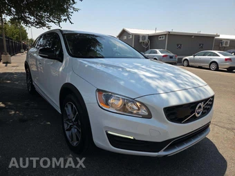 2017 Volvo V60 Cross Country T5 - miniatura 4