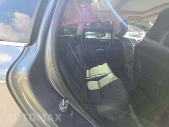 2017 Volvo XC60 T5 Dynamic – miniatura 16