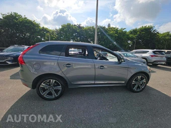 2017 Volvo XC60 T5 Dynamic – miniatura 4