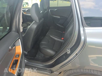 2017 Volvo XC60 T5 Inscription - miniatura 13