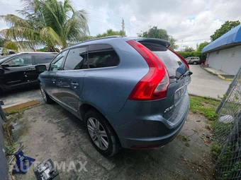 2017 Volvo XC60 T5 Inscription – miniatura 2