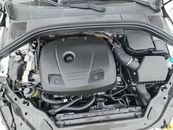 2017 Volvo XC60 T6 Dynamic – miniatura 15