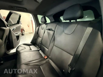 2017 Volvo XC60 T6 Dynamic - miniatura 14
