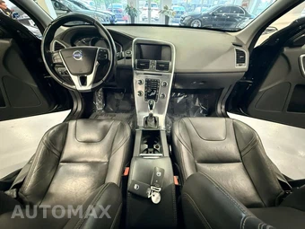 2017 Volvo XC60 T6 Dynamic - miniatura 18
