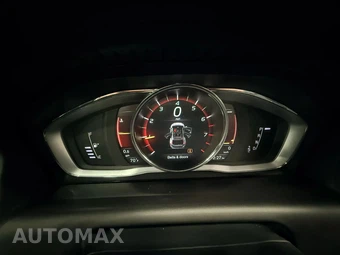 2017 Volvo XC60 T6 Dynamic - miniatura 26