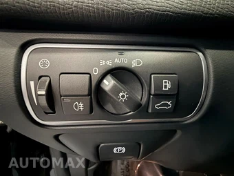 2017 Volvo XC60 T6 Dynamic - miniatura 27
