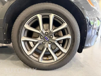2017 Volvo XC60 T6 Dynamic - miniatura 34