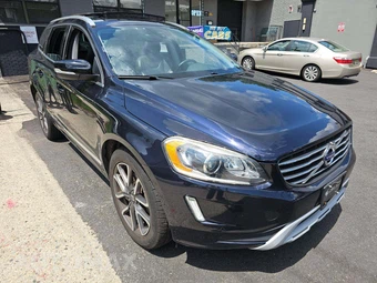 2017 Volvo XC60 T6 Dynamic – miniatura 4