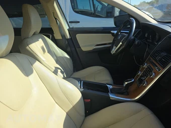 2017 Volvo XC60 T6 Inscription – miniatura 8