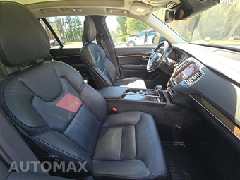 2017 Volvo XC90 T5 Momentum 5-Passenger – miniatura 8
