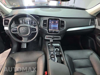 2017 Volvo XC90 T5 Momentum 5-Passenger - miniatura 10