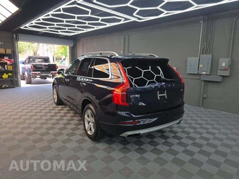 2017 Volvo XC90 T5 Momentum 5-Passenger - miniatura 2