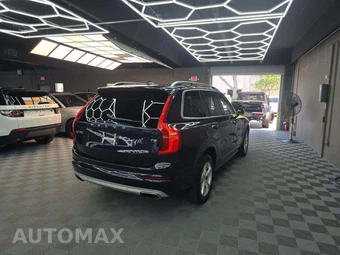2017 Volvo XC90 T5 Momentum 5-Passenger - miniatura 3
