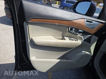 2017 Volvo XC90 T6 Inscription 7-Passenger – miniatura 9