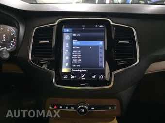 2017 Volvo XC90 T6 Inscription 7-Passenger - miniatura 10