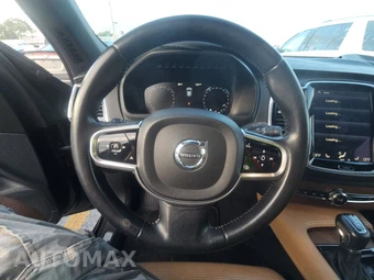 2017 Volvo XC90 T6 Inscription 7-Passenger – miniatura 10