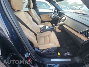 2017 Volvo XC90 T6 Inscription 7-Passenger – miniatura 8